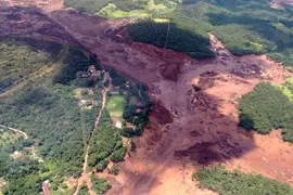 Imagem ilustrativa da imagem Rejeito atingiu o Rio Paraopeba, diz Corpo de Bombeiros