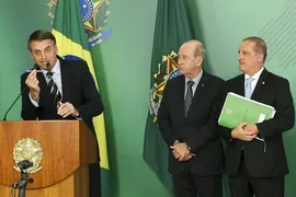 Imagem ilustrativa da imagem Bolsonaro: decreto devolve ao povo liberdade de decidir sobre armas