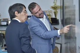 Imagem ilustrativa da imagem Gustavo Mendanha recebe embaixador do Japão no Brasil em Aparecida