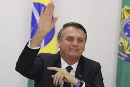 Imagem ilustrativa da imagem Bolsonaro diz que governo vai corrigir tabela do Imposto de Renda