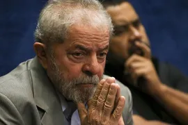 Imagem ilustrativa da imagem STF decide manter Lula preso