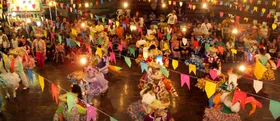 Imagem ilustrativa da imagem Festa junina em Goiânia arrecada agasalhos para doação