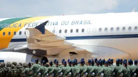 Imagem ilustrativa da imagem Militar que dava apoio a comitiva de Bolsonaro é preso com 39 kg de cocaína na Espanha
