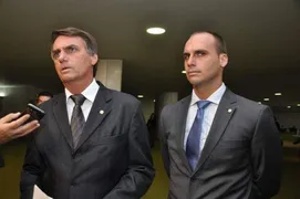 Imagem ilustrativa da imagem Bolsonaro diz que se filho é criticado para assumir embaixada do Brasil nos EUA, "é sinal de que é a pessoa adequada"
