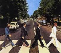 Imagem ilustrativa da imagem The Beatles: 50 anos depois, fãs se reúnem na famosa Abbey Road