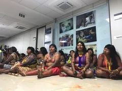 Imagem ilustrativa da imagem Em oposição ao desmonte de Secretaria, mulheres indígenas ocupam prédio do Ministério da Saúde