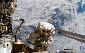 Imagem ilustrativa da imagem Assista ao vivo o primeiro passeio espacial feminino na Estação Espacial
