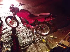 Imagem ilustrativa da imagem Viatura da PM bate em motocicleta pilotada por adolescente