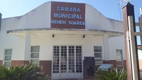 Imagem ilustrativa da imagem Presidente da Câmara Municipal de Gameleira e vereadora são afastadas do cargo