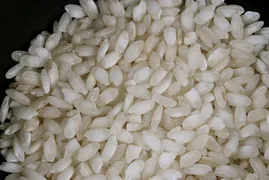 Imagem ilustrativa da imagem Governo de Goiás consegue aprovação de ICMS menor para arroz e feijão na Alego