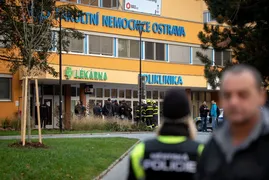 Imagem ilustrativa da imagem Homem invade hospital e mata seis pessoas na República Tcheca
