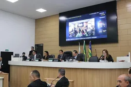Imagem ilustrativa da imagem Vereadores impedem realização de concurso público em Rio Verde