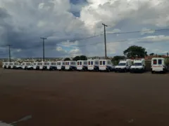Imagem ilustrativa da imagem Prefeitura de Goiânia entrega 21 novas ambulâncias brancas