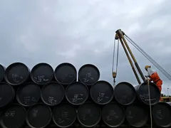 Imagem ilustrativa da imagem Preço do petróleo sobe para US$ 70 o barril em meio a  ameaças entre Trump e Irã