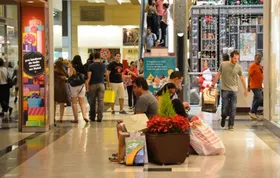 Imagem ilustrativa da imagem Shoppings iniciam temporada de promoções com descontos de até 70%