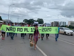 Imagem ilustrativa da imagem Marcha de indígenas em Brasília exige o fim do projeto que regulamenta o garimpo em suas terras