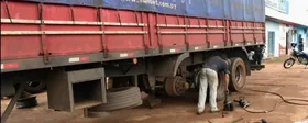 Imagem ilustrativa da imagem Dupla suspeita de trazer 8 mil pneus clandestinamente do Paraguai para Goiás e deixar de pagar impostos