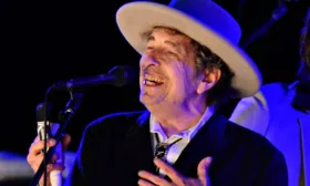 Imagem ilustrativa da imagem Bob Dylan canta a morte de John Kennedy em nova música