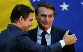 Imagem ilustrativa da imagem Bolsonaro revoga nomeação de Ramagem para diretoria da PF