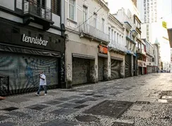 Imagem ilustrativa da imagem Previsão médica: Brasil não volta a normalidade antes de agosto