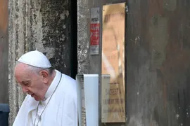 Imagem ilustrativa da imagem Papa Francisco reza por vítimas da Covid-19 que morreram sozinhas