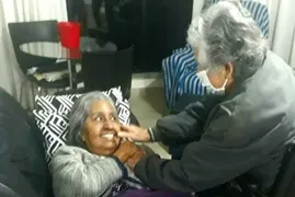 Imagem ilustrativa da imagem Casal de idosos vence junto o coronavírus após 110 dias de internação