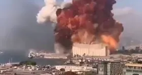 Imagem ilustrativa da imagem Explosão em Beirute deixa ao menos 73 mortos e 3,7 mil feridos
