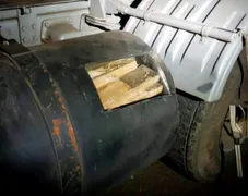 Imagem ilustrativa da imagem Mais de meia tonelada de maconha é encontrada em tanque de combustível