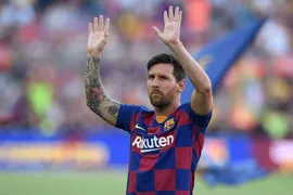Imagem ilustrativa da imagem Messi anuncia permanência no Barcelona