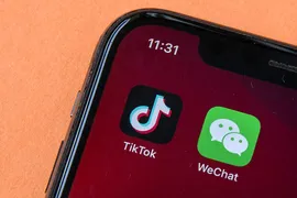 Imagem ilustrativa da imagem Downloads de TikTok e uso do WeChat serão proibidos a partir de domingo