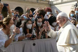Imagem ilustrativa da imagem Papa afirma que ama os LGBT durante reunião