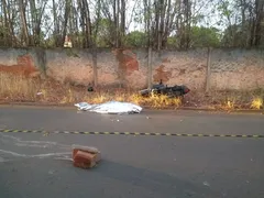 Imagem ilustrativa da imagem Após acidente de moto homem morre no local