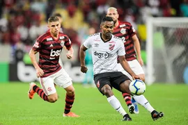 Imagem ilustrativa da imagem Flamengo e Athletico: duelo quente na prévia da Copa do Brasil