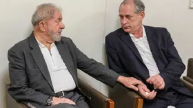 Imagem ilustrativa da imagem Amizade verdadeira: Lula e Ciro se encontram em SP e selam a paz