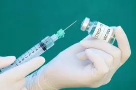 Imagem ilustrativa da imagem Fiocruz planeja produzir vacina de Oxford no Brasil em fevereiro