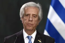 Imagem ilustrativa da imagem Ex presidente do Uruguai morre aos 80 anos