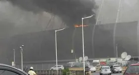 Imagem ilustrativa da imagem Após 3 horas, Bombeiros controlam incêndio na Arena Castelão, em Fortaleza
