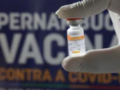 Imagem ilustrativa da imagem Butantan faz alerta e pede melhor aproveitamento da vacina contra Covid-19