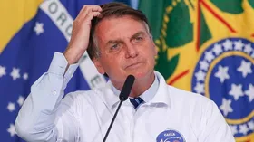 Imagem ilustrativa da imagem Bolsonaro passa a apoiar a compra  de vacina contra  Covid-19 por empresas privadas para ajudar a economia