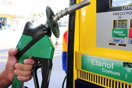 Imagem ilustrativa da imagem Preço médio do etanol sobe em 17 Estados na semana, afirma ANP