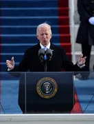 Imagem ilustrativa da imagem Joe Biden faz juramento e é empossado como 46º presidente dos EUA