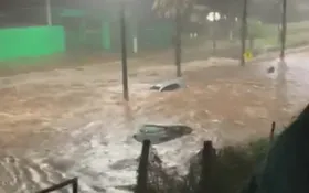 Imagem ilustrativa da imagem Rio Verde tem forte tempestade e deixa varias famílias desabrigadas