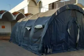Imagem ilustrativa da imagem Em hospital do DF tendas refrigeradas são montadas para armazenamento de corpos