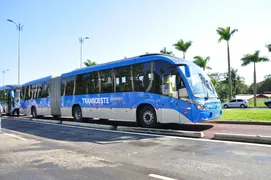 Imagem ilustrativa da imagem No Rio de Janeiro adolescente é pisoteado em Ônibus
