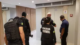 Imagem ilustrativa da imagem Polícia cumpre mandado contra o homem que chamou porteira de macaca, em Goiânia