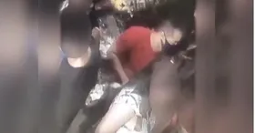 Imagem ilustrativa da imagem Câmeras flagram homem importunando mulheres  dentro de loja em MG