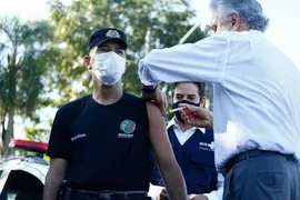 Imagem ilustrativa da imagem STF suspende decisão de vacinação para policiais e bombeiros em Goiás