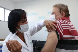 Imagem ilustrativa da imagem Senador Canedo inicia vacinação para pessoas com comorbidades