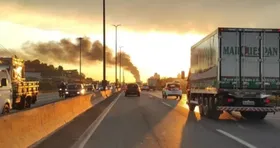 Imagem ilustrativa da imagem Incêndio atinge garagem de ônibus em Belo Horizonte