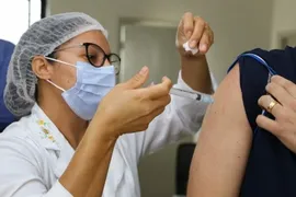 Imagem ilustrativa da imagem Goiânia irá vacinar pessoas a partir de 52 anos
